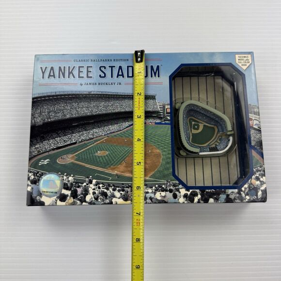 Classic Ballparks Edition NY Yankee Stadium Model & Book Set by James Buckley Jr - Picture 10 of 15